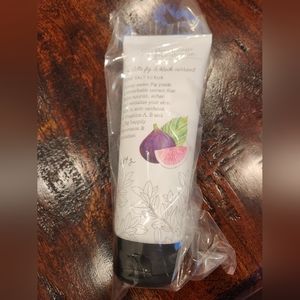 Cottage Greenhouse Violette Fig & Black Current Scrub